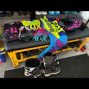 Women’s/ teen dirt bike gear